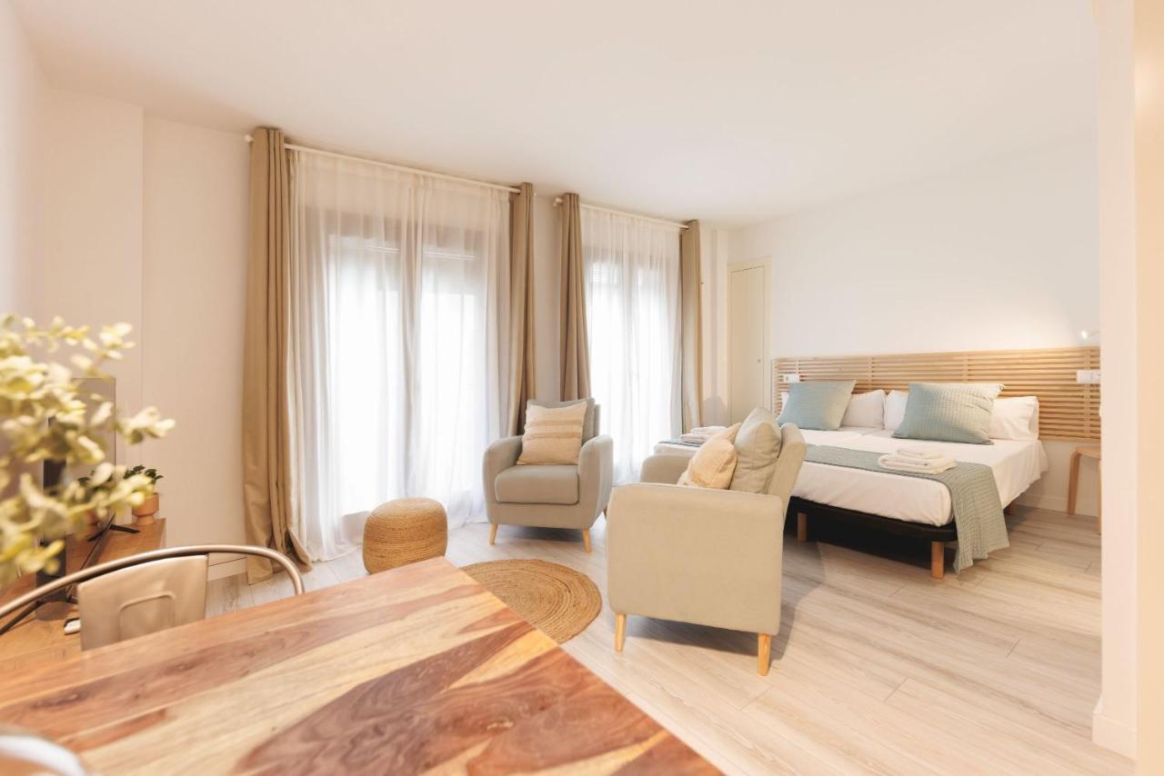 Bravissimo Placa Catalunya 1-2, Studio Apartment Gérone Extérieur photo